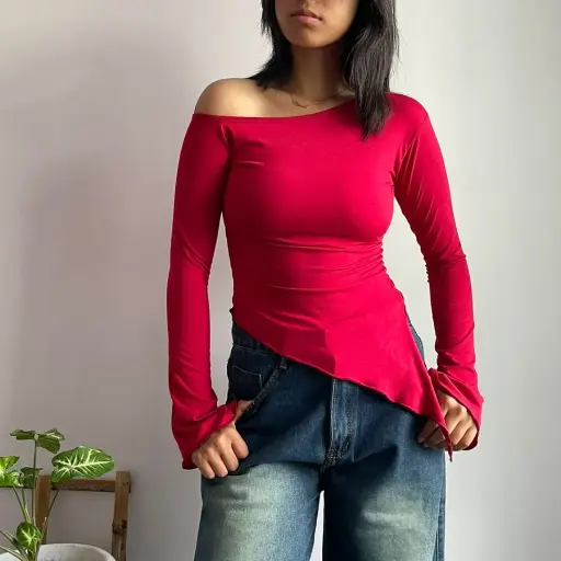 Assemetrical Top